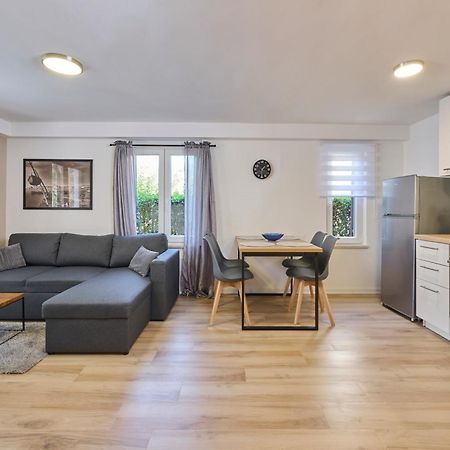 אומאג Belvedere Apartments מראה חיצוני תמונה