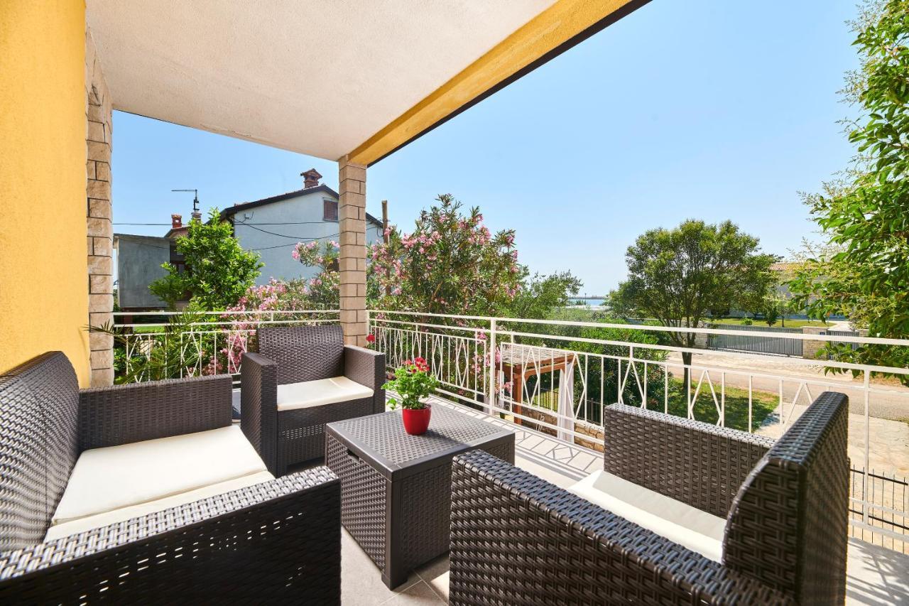 אומאג Belvedere Apartments מראה חיצוני תמונה