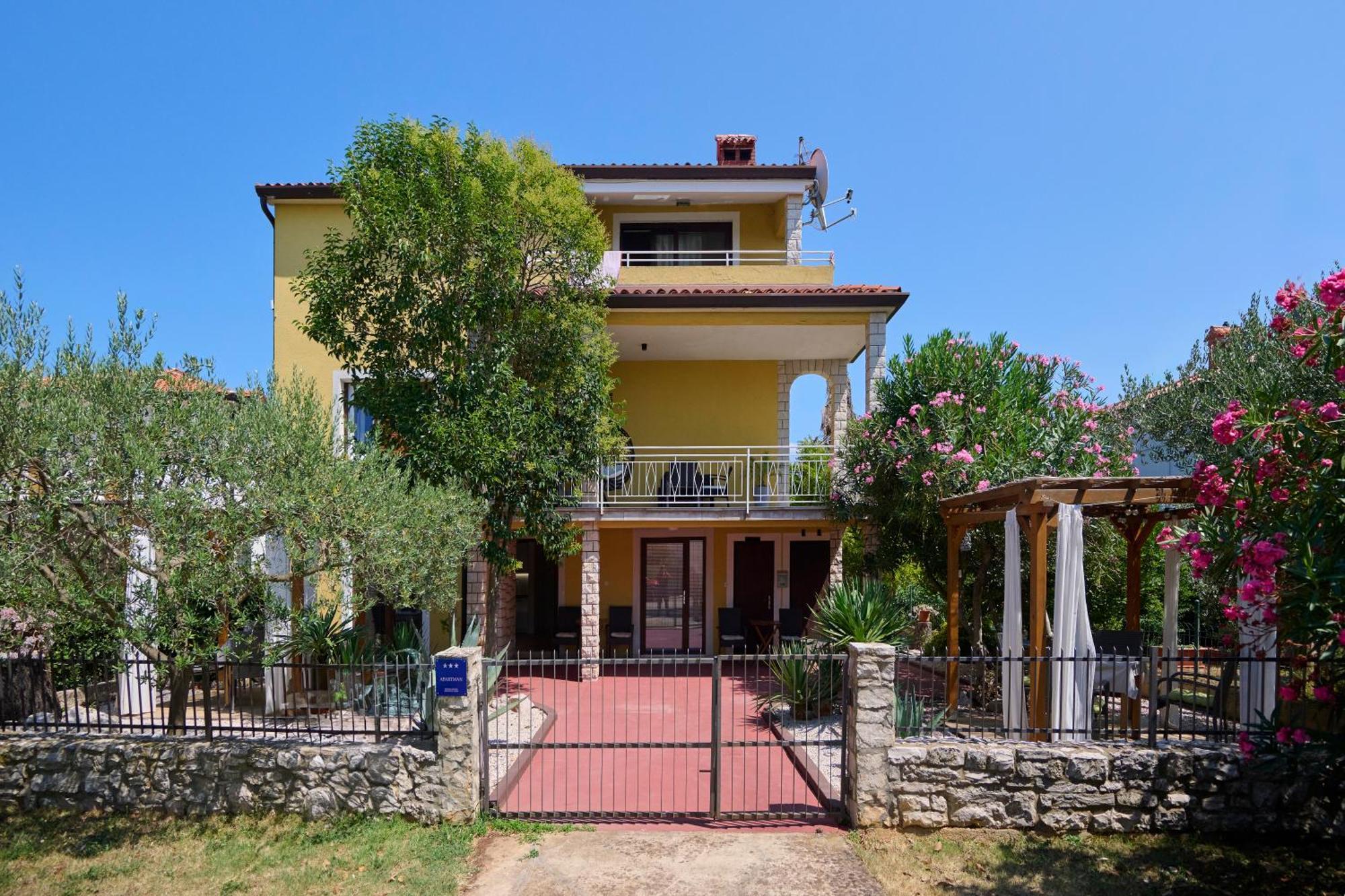 אומאג Belvedere Apartments מראה חיצוני תמונה